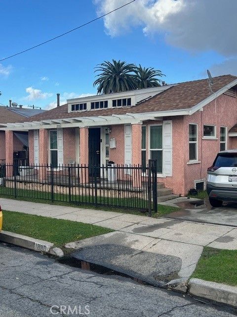 1876 Myrtle Long Beach CA 90806