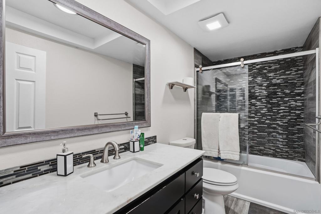 803 Shelter Cove Way