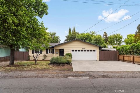 Photo of 1474 Hawthorne Avenue, Chico, CA 95926 (MLS # SN26119243)