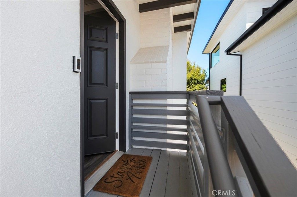 Photo of 284 Chiquita St, Laguna Beach, CA 92651 (MLS # OC26101516)