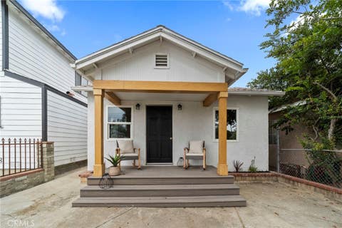 Photo of 308 N Pasadena Avenue, Azusa, CA 91702 (MLS # CV26121685)