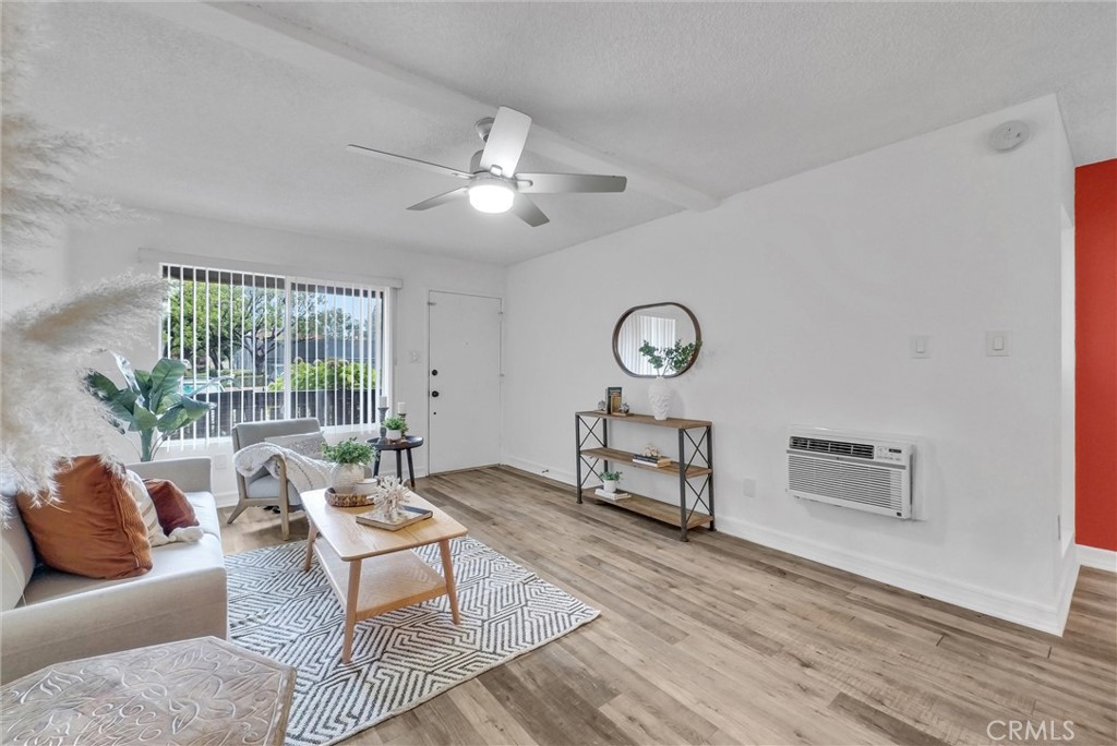 1030 W Macarthur Boulevard 5