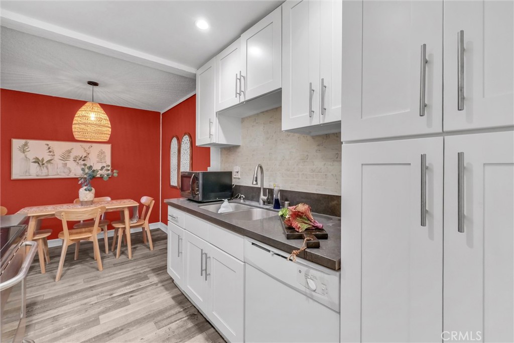 MacArthur Village (MAVL) - Residential