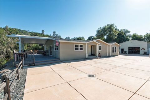 Tiny photo for 5550 Las Tablas Bay Dr, Paso Robles, CA 93446 (MLS # PI26071605)