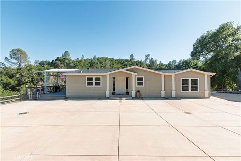 Tiny photo for 5550 Las Tablas Bay Dr, Paso Robles, CA 93446 (MLS # PI26071605)