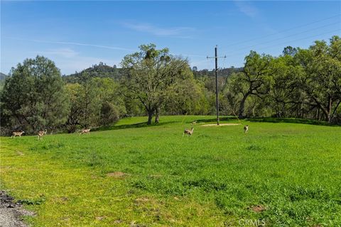 Tiny photo for 5550 Las Tablas Bay Dr, Paso Robles, CA 93446 (MLS # PI26071605)