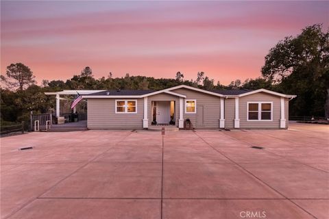 Tiny photo for 5550 Las Tablas Bay Dr, Paso Robles, CA 93446 (MLS # PI26071605)
