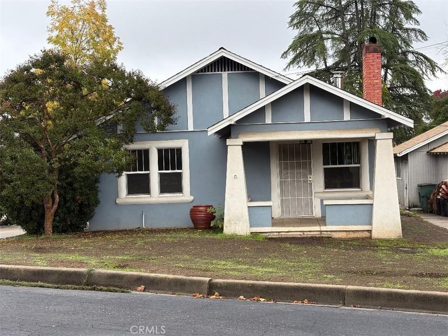 Nice neighborhood setting for charming home. The covered porch entry opens to a spacious living room / dining room combo with 
fireplace insert. Two bedrooms are separated by the bath. The kitchen offers a breakfast nook and spacious area for chores. The laundry room is just
off the kitchen and leads to the rear deck. Two car garage with room for a work shop and extra space for parking. Newer 30 year roof.
 Capture it's charm. Come on over.
