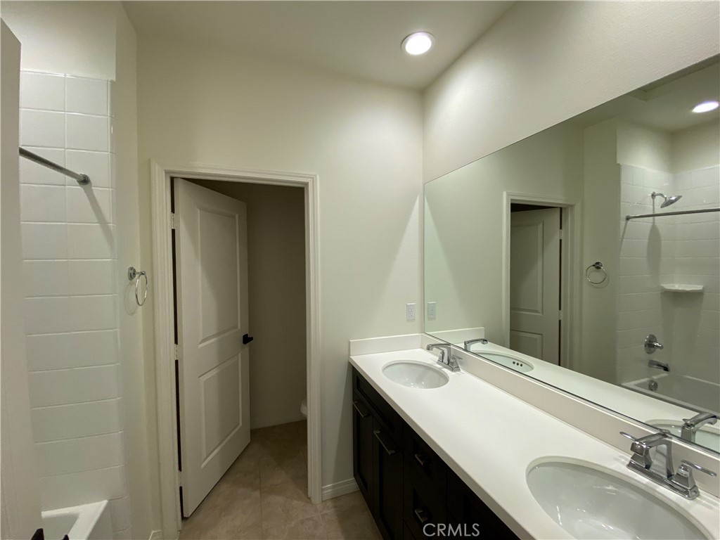 Legao,portola springs - Residential Lease