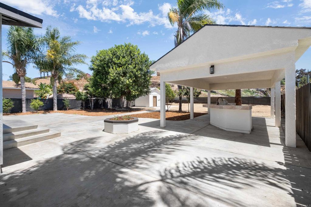2451 Calle Chanate