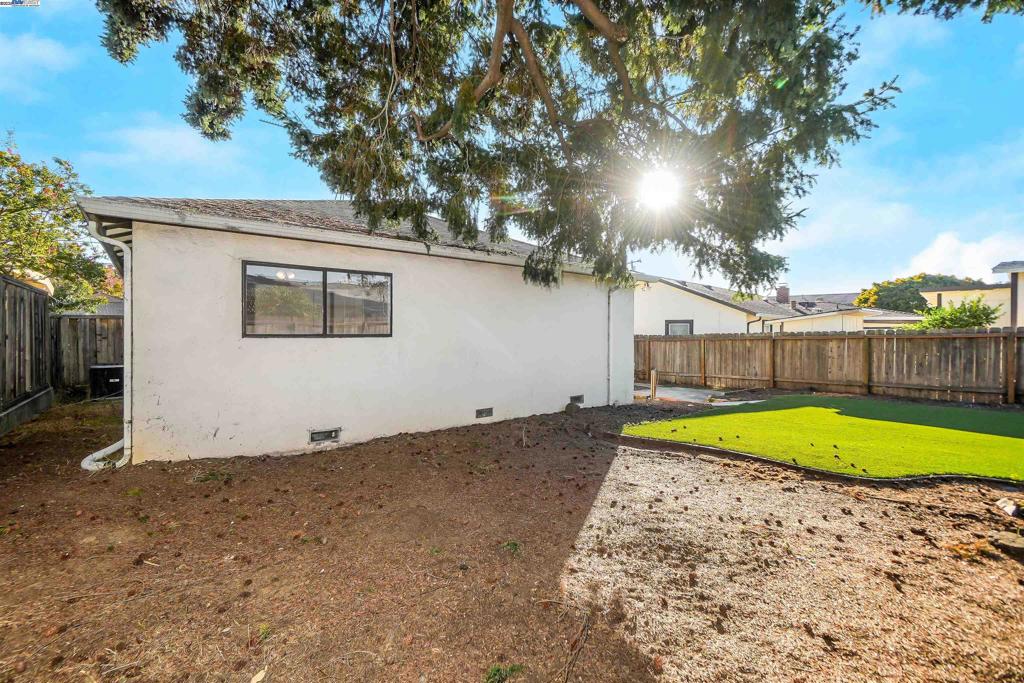 HUNTWOOD - Residential