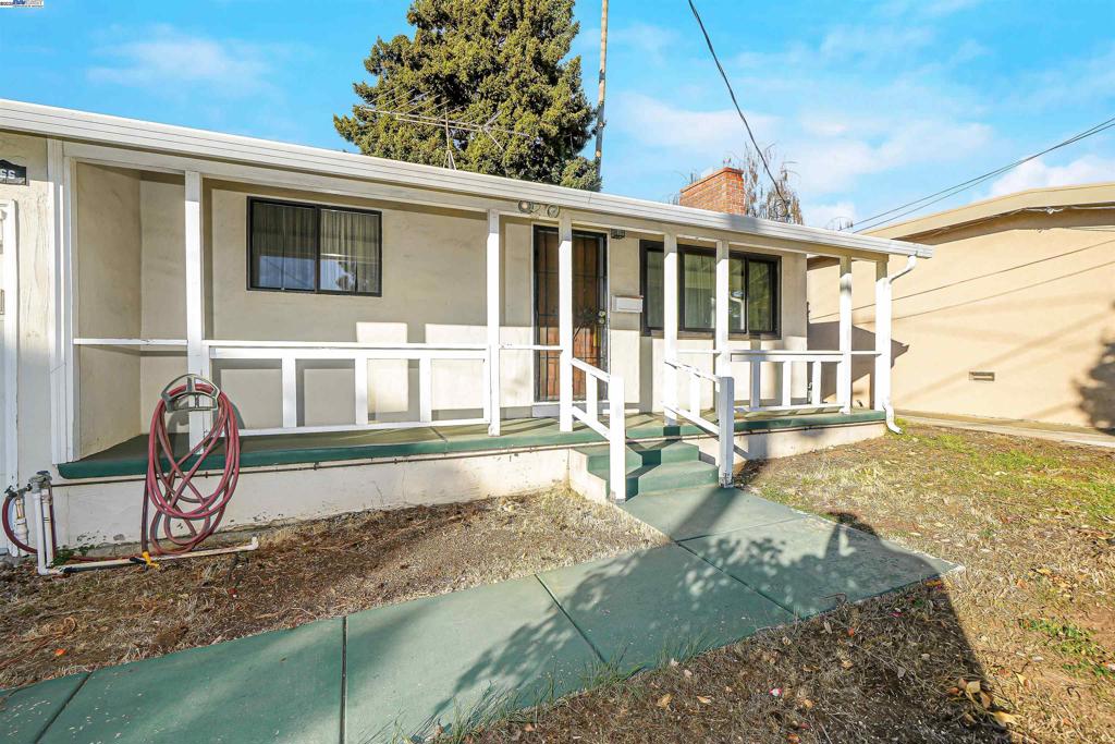 HUNTWOOD - Residential