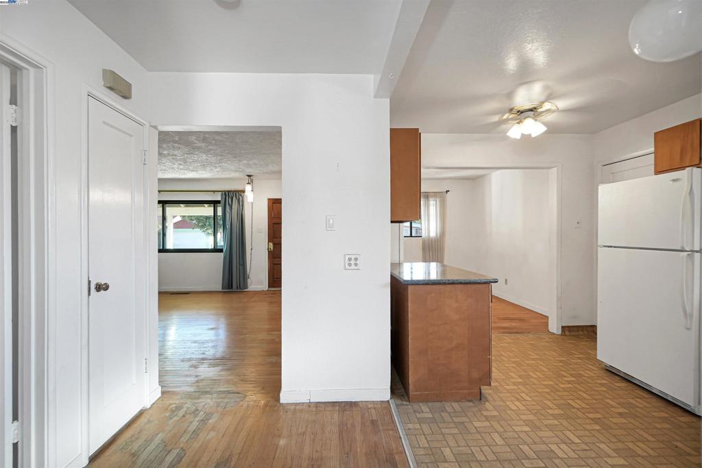 HUNTWOOD - Residential