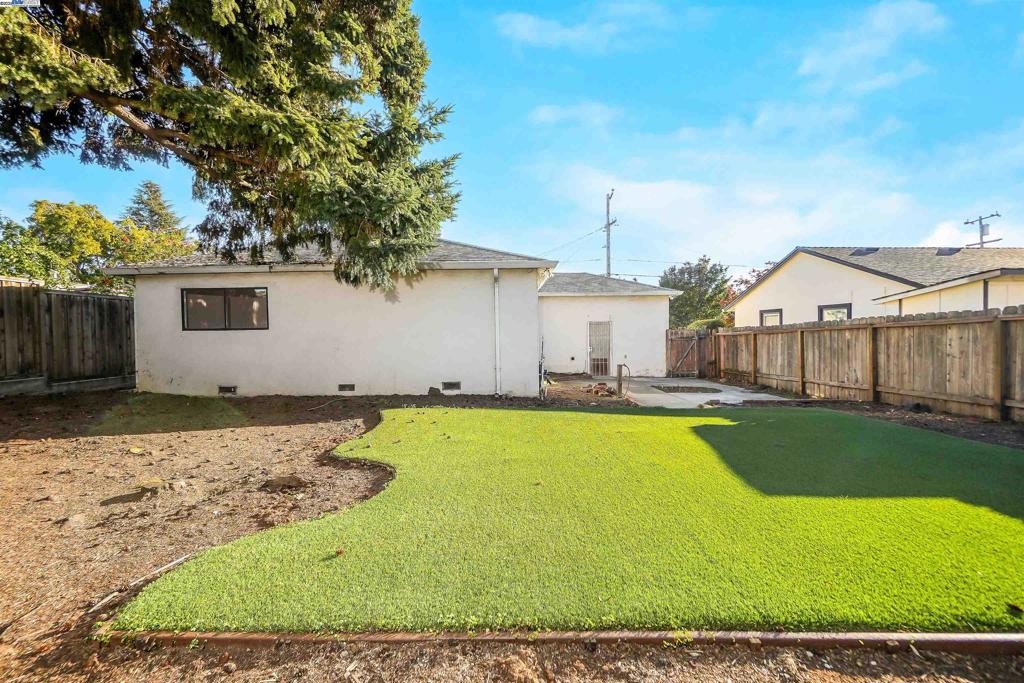 HUNTWOOD - Residential