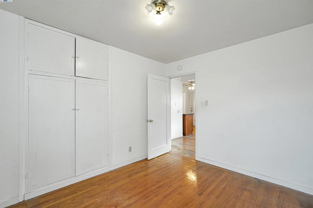 HUNTWOOD - Residential