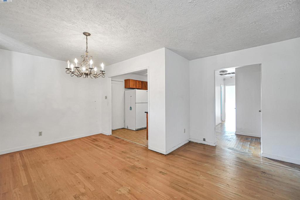 HUNTWOOD - Residential