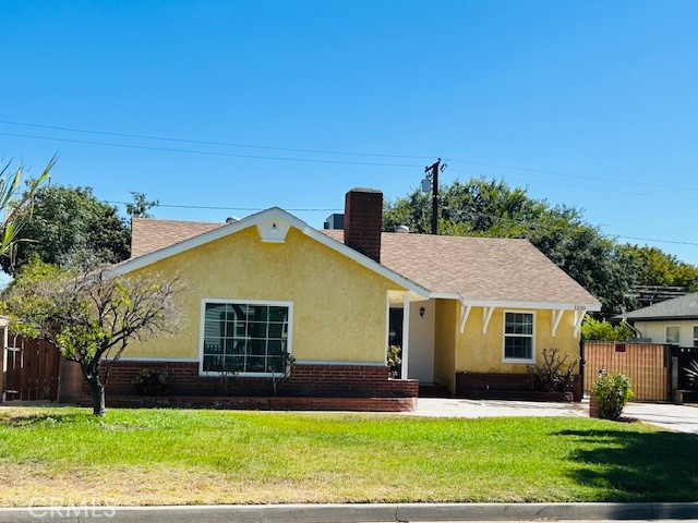 Brand-new, remodeled 3-bedroom, 2-bathroom house. Very clean and ready to move in. The property is close to FWY10 but it's very quiet. Lots of fruit trees. Supermarkets, banks and restaurants.
Rent includes WIFI & Trash.