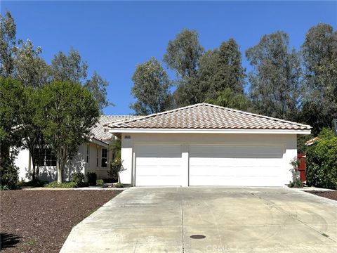 Photo of 24563 Calle Perla, Murrieta, CA 92562 (MLS # IG26076083)