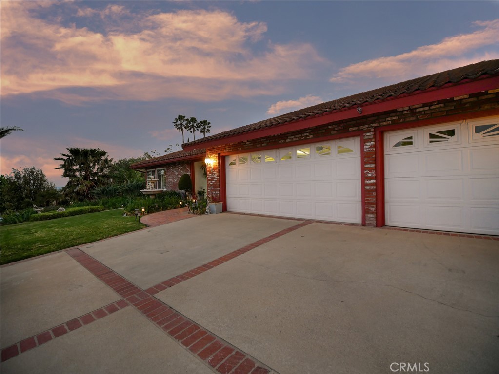 5338 Falling Tree Lane