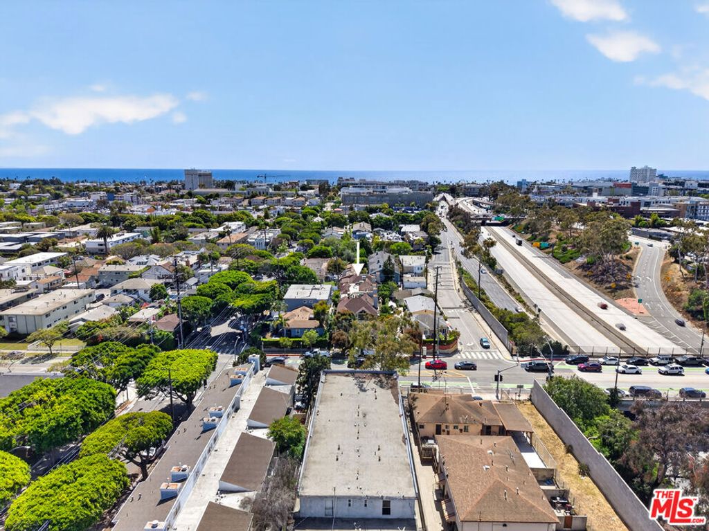 Photo of 1754 11th Street #101, Santa Monica, CA 90404 (MLS # 26816711)