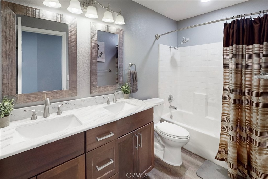 1805 Whispering Oaks Drive