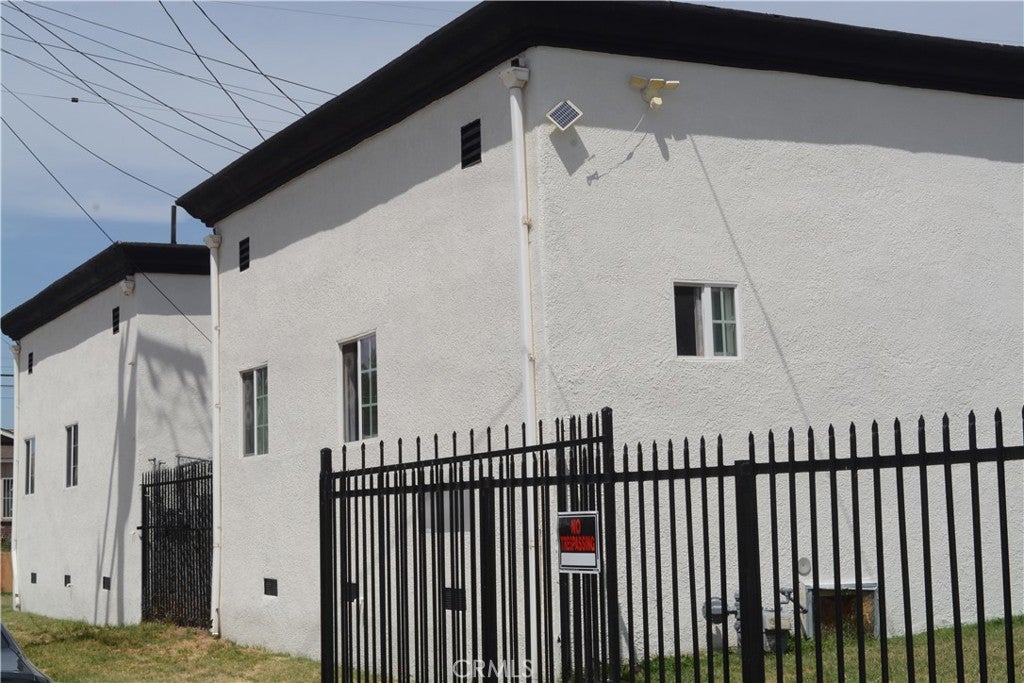 1341 N D