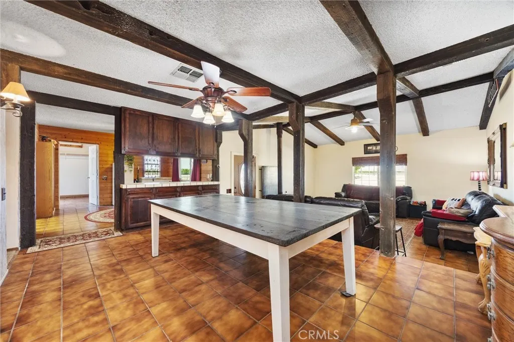 Maricopa, California 93252, United States, 5 Bedrooms Bedrooms, ,2 BathroomsBathrooms,Residential,Active,166110