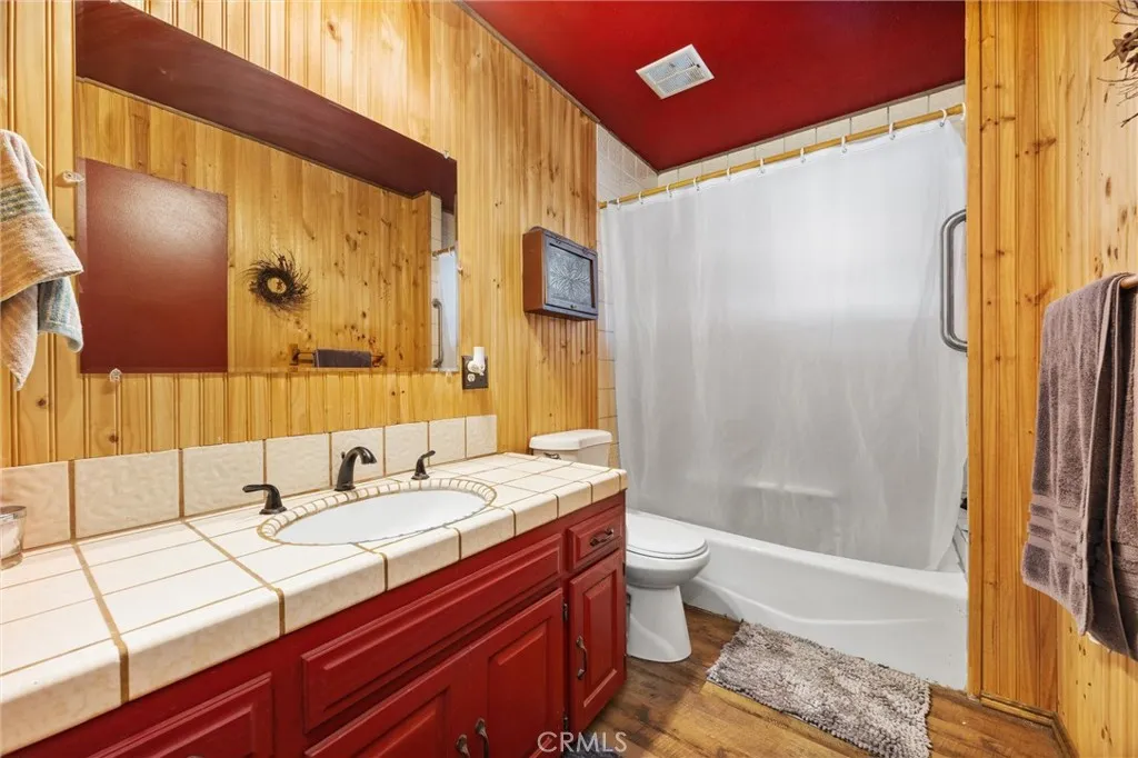 Maricopa, California 93252, United States, 5 Bedrooms Bedrooms, ,2 BathroomsBathrooms,Residential,Active,166110