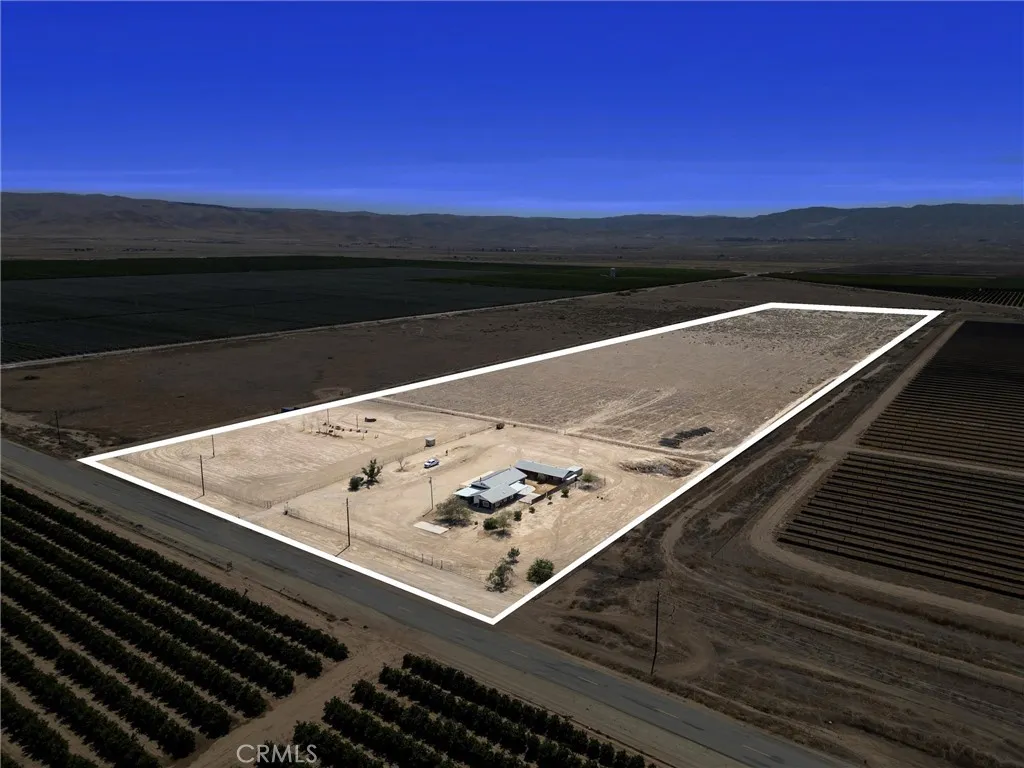 Maricopa, California 93252, United States, 5 Bedrooms Bedrooms, ,2 BathroomsBathrooms,Residential,Active,166110