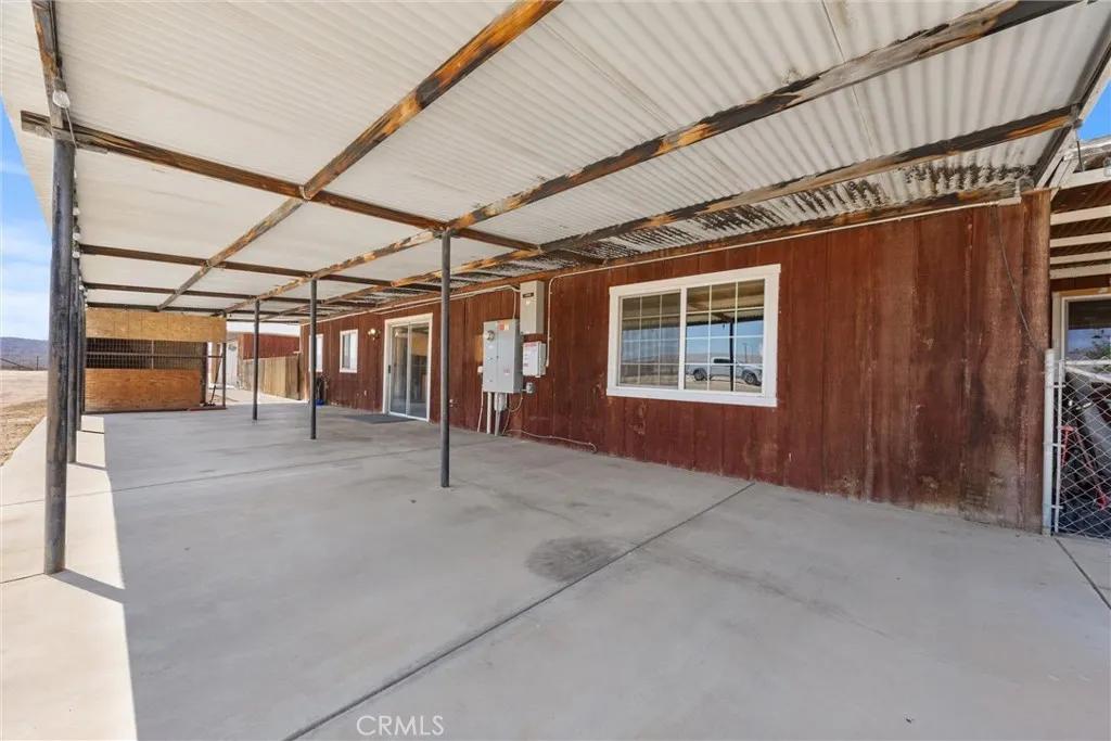 Maricopa, California 93252, United States, 5 Bedrooms Bedrooms, ,2 BathroomsBathrooms,Residential,Active,166110