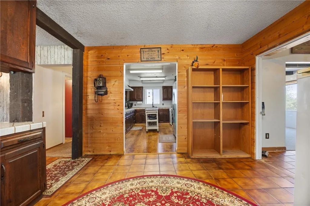 Maricopa, California 93252, United States, 5 Bedrooms Bedrooms, ,2 BathroomsBathrooms,Residential,Active,166110