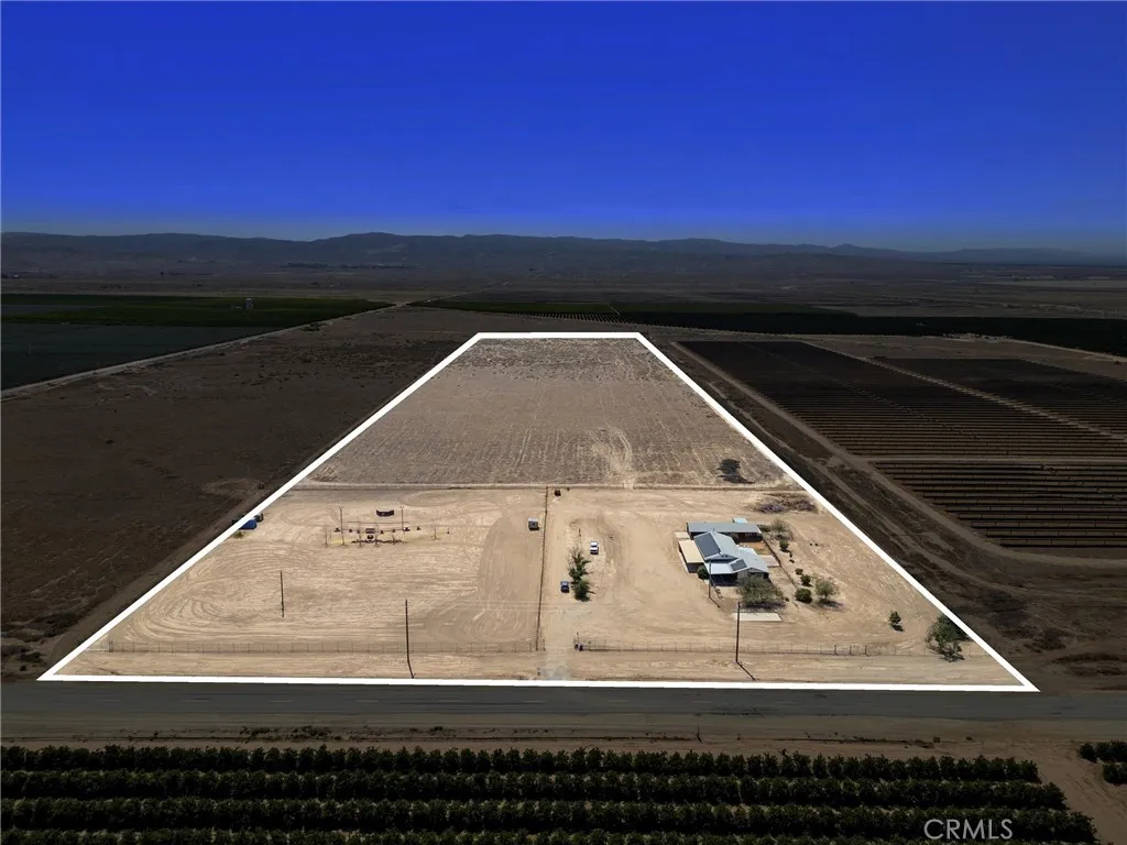 Maricopa, California 93252, United States, 5 Bedrooms Bedrooms, ,2 BathroomsBathrooms,Residential,Active,166110