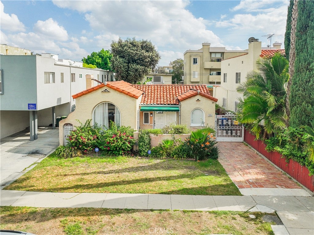 1056 S Shenandoah ST