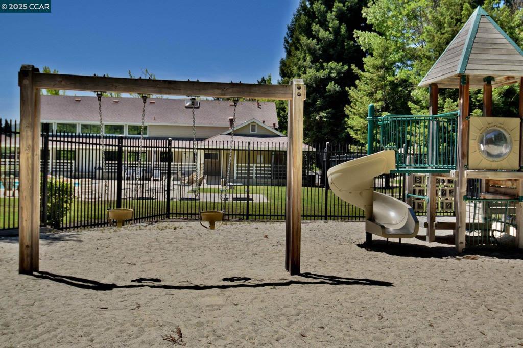 CA CHATEAU - Residential