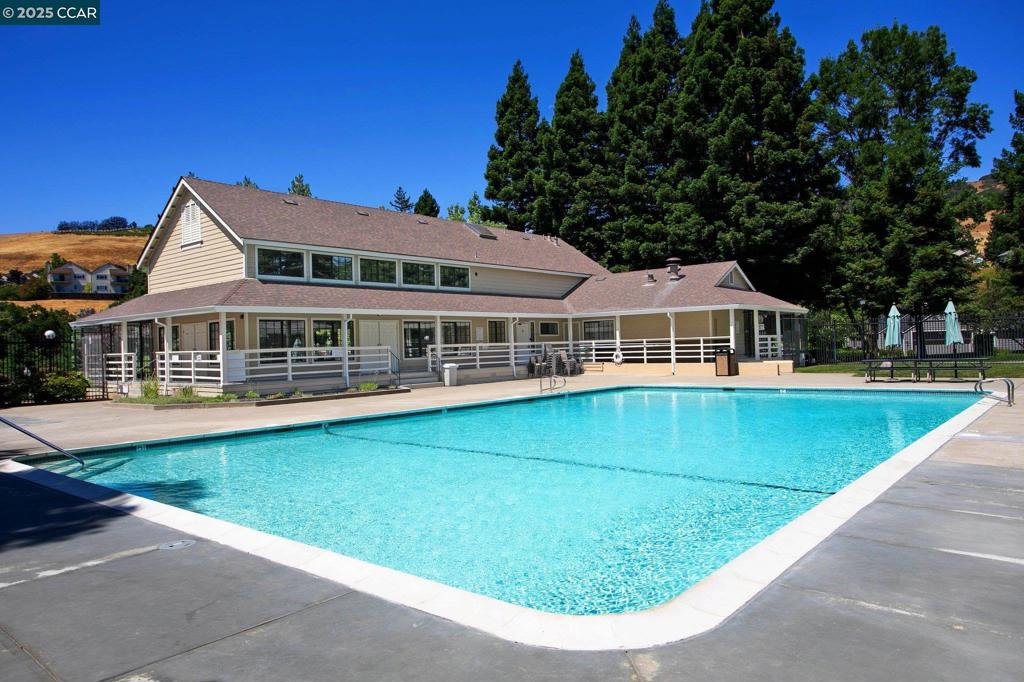 CA CHATEAU - Residential