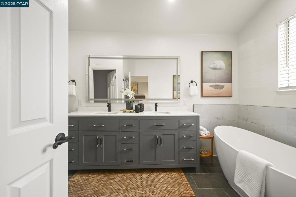 CA CHATEAU - Residential