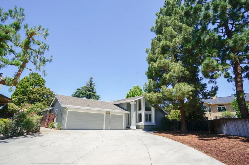 2968 Woodgate Court