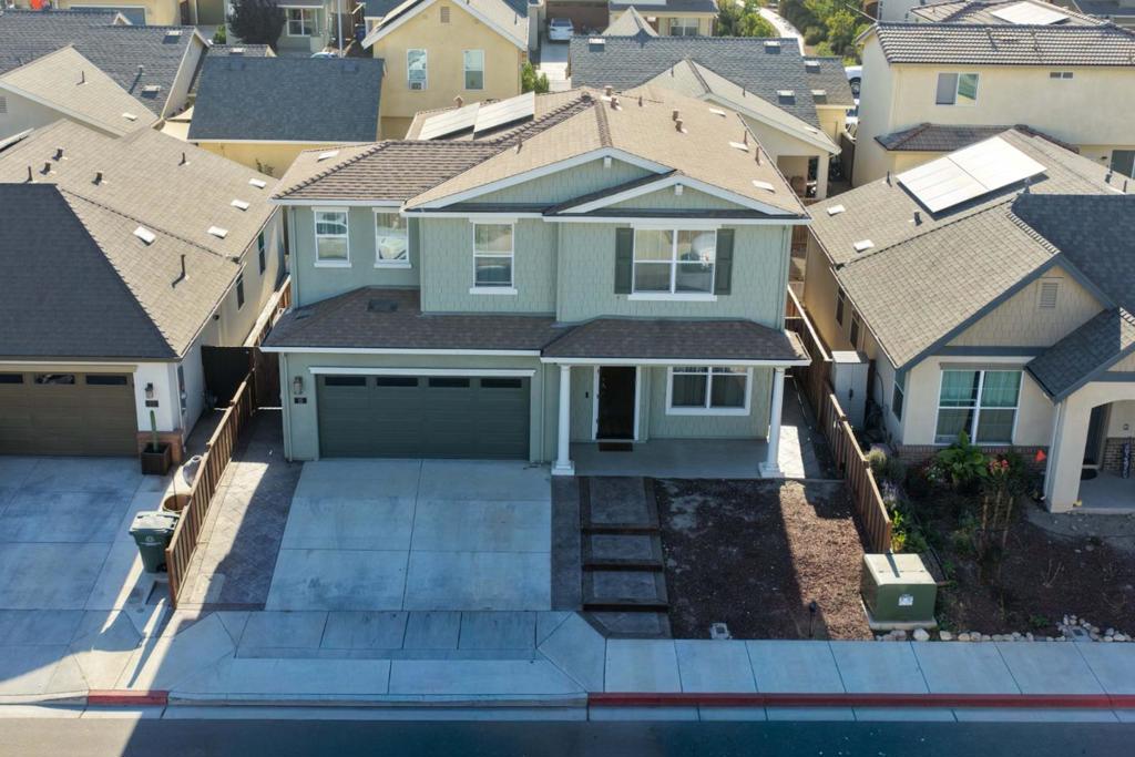 15 Pepper Tree Court