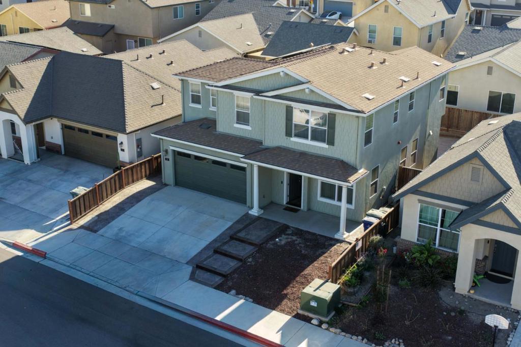 15 Pepper Tree Court