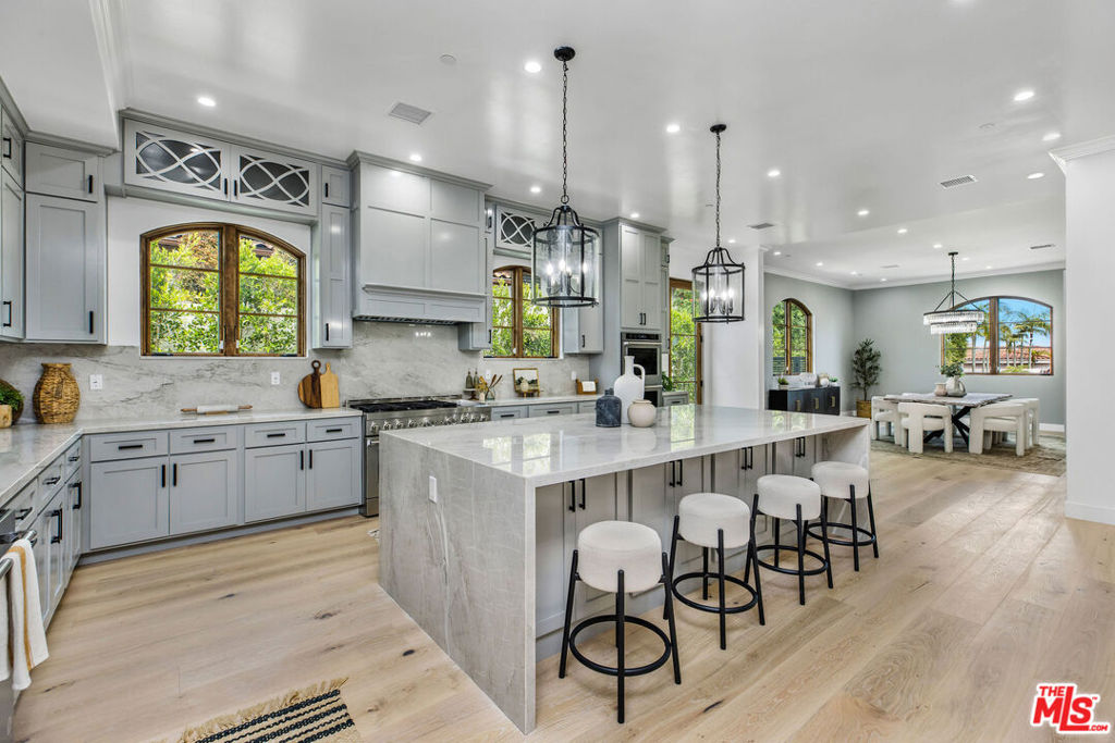 6888 Alta Vista Drive