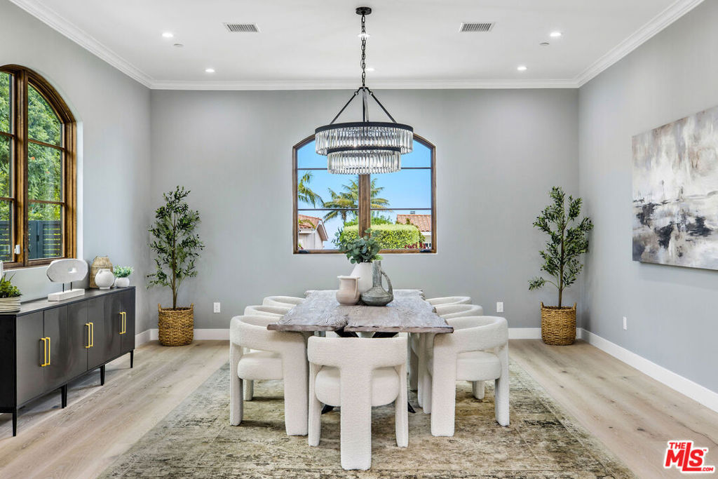 6888 Alta Vista Drive