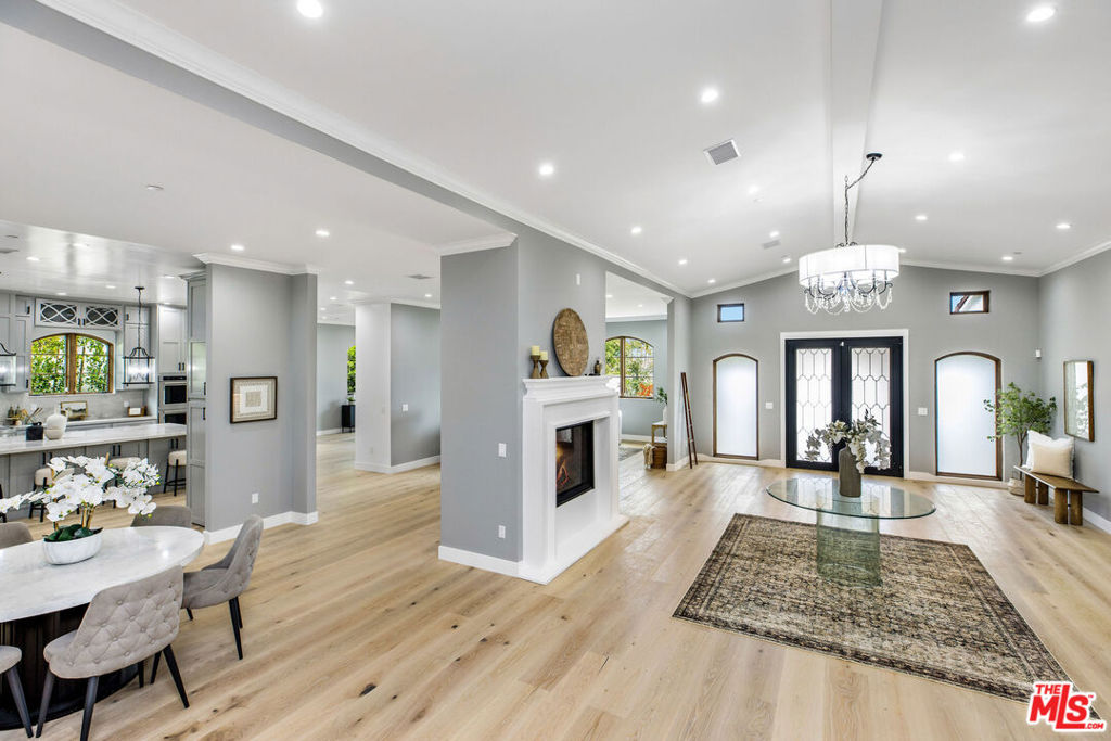 6888 Alta Vista Drive