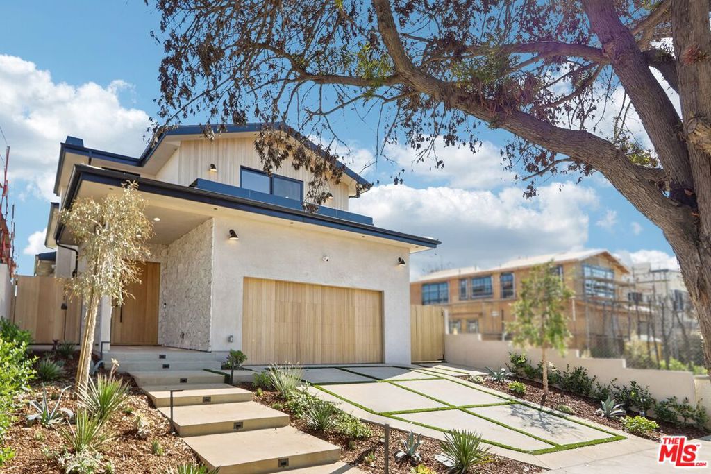 930 Embury Street