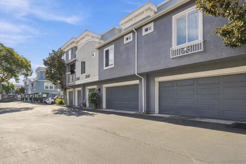Tiny photo for 3531 Sandcastle Ln LN, San Diego, CA 92110 (MLS # 260025163SD)