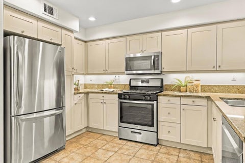Tiny photo for 3531 Sandcastle Ln LN, San Diego, CA 92110 (MLS # 260025163SD)