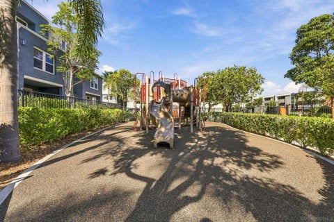 Tiny photo for 3531 Sandcastle Ln LN, San Diego, CA 92110 (MLS # 260025163SD)