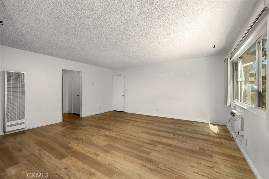 1232 W 11th