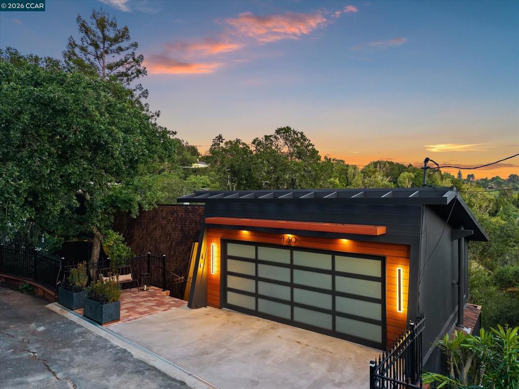 130 La Espiral, Orinda CA 94563