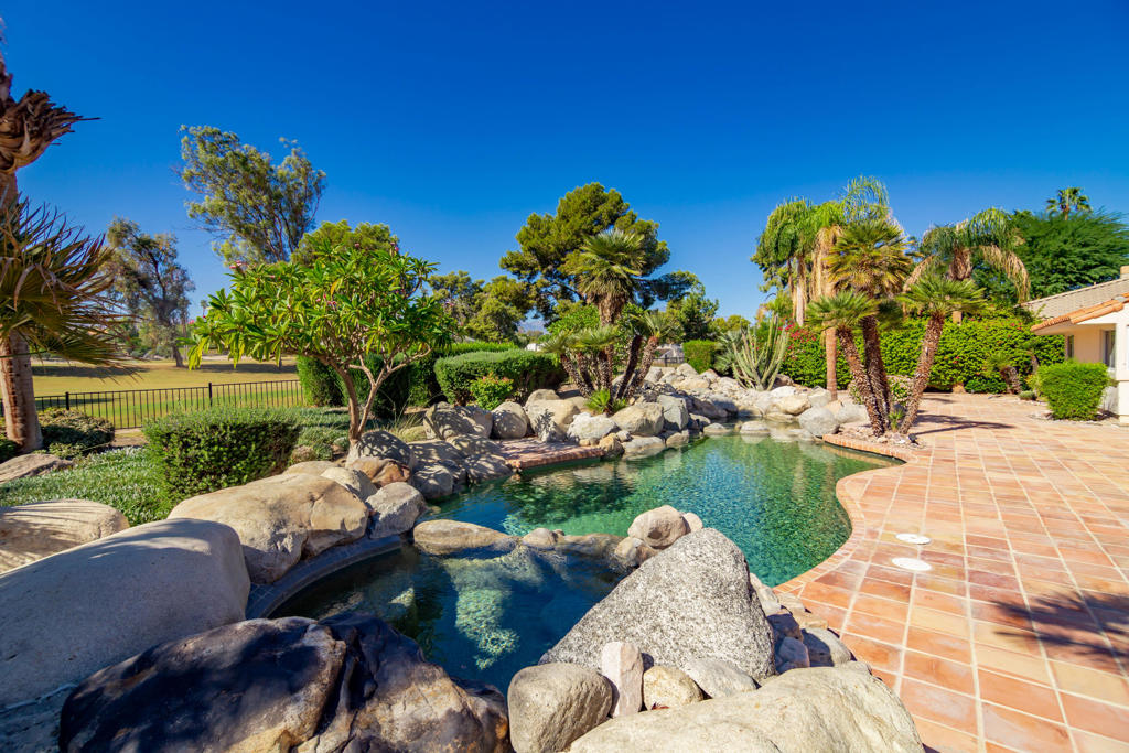 Avondale Country Clu - Residential