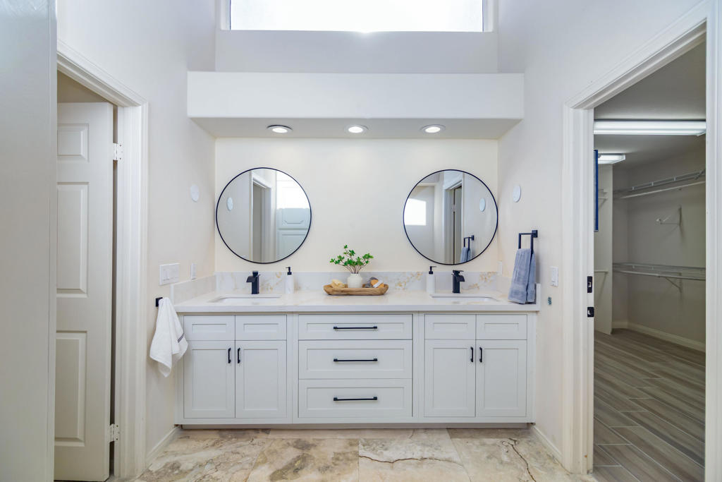 Avondale Country Clu - Residential